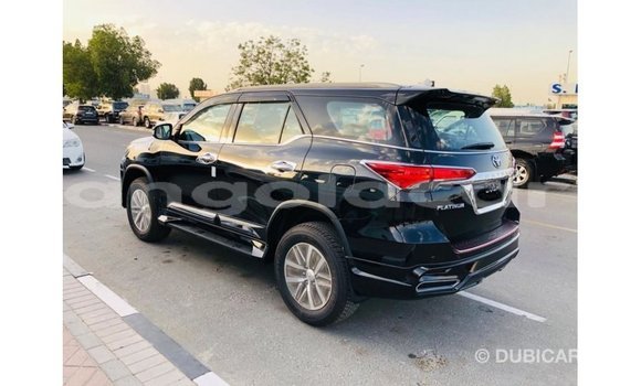 Acheter Import Voiture Toyota Fortuner Noir à Import - Dubai, Province de Bengo Acheter Import Voiture Toyota Fortuner Noir à Import - Dubai, Province de Bengo