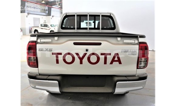Acheter Import Voiture Toyota Hilux Blanc à Import - Dubai, Province de Bengo Acheter Import Voiture Toyota Hilux Blanc à Import - Dubai, Province de Bengo
