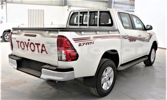 Acheter Import Voiture Toyota Hilux Blanc à Import - Dubai, Province de Bengo Acheter Import Voiture Toyota Hilux Blanc à Import - Dubai, Province de Bengo