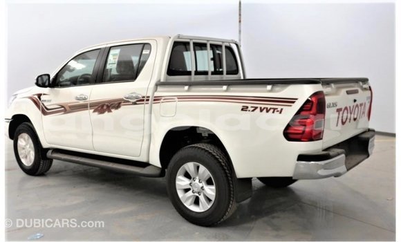 Acheter Import Voiture Toyota Hilux Blanc à Import - Dubai, Province de Bengo Acheter Import Voiture Toyota Hilux Blanc à Import - Dubai, Province de Bengo