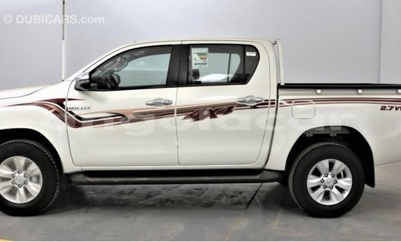 Acheter Import Voiture Toyota Hilux Blanc à Import - Dubai, Province de Bengo Acheter Import Voiture Toyota Hilux Blanc à Import - Dubai, Province de Bengo