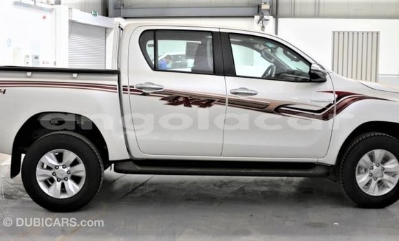 Acheter Import Voiture Toyota Hilux Blanc à Import - Dubai, Province de Bengo Acheter Import Voiture Toyota Hilux Blanc à Import - Dubai, Province de Bengo