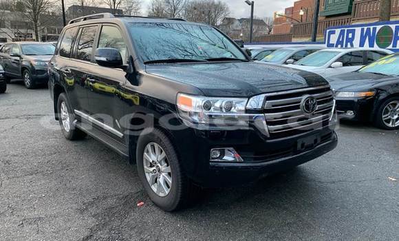 Comprar Usado Toyota Land Cruiser Bege Carro em Luanda em Luanda Province Comprar Usado Toyota Land Cruiser Bege Carro em Luanda em Luanda Province