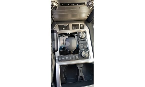 Acheter Import Voiture Toyota Land Cruiser Noir à Import - Dubai, Province de Bengo Acheter Import Voiture Toyota Land Cruiser Noir à Import - Dubai, Province de Bengo