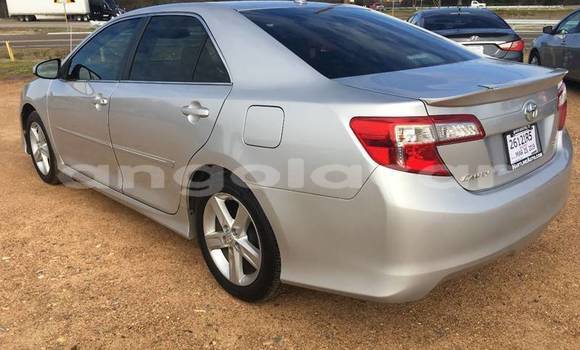 Comprar Usado Toyota Camry Bege Carro em Luanda em Luanda Province Comprar Usado Toyota Camry Bege Carro em Luanda em Luanda Province