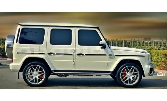 Comprar Importar Mercedes-Benz 190 Branco Carro em Import - Dubai em Bengo Province Comprar Importar Mercedes-Benz 190 Branco Carro em Import - Dubai em Bengo Province