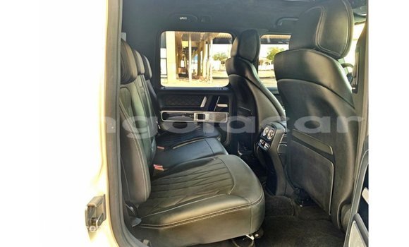 Comprar Importar Mercedes-Benz 190 Branco Carro em Import - Dubai em Bengo Province Comprar Importar Mercedes-Benz 190 Branco Carro em Import - Dubai em Bengo Province
