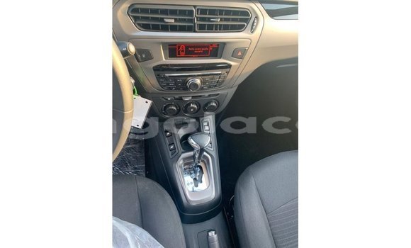 Comprar Importar Peugeot 301 Branco Carro em Import - Dubai em Bengo Province Comprar Importar Peugeot 301 Branco Carro em Import - Dubai em Bengo Province