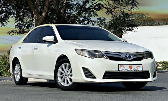 Comprar Importar Toyota Camry Branco Carro em Import - Dubai em Bengo Province Comprar Importar Toyota Camry Branco Carro em Import - Dubai em Bengo Province