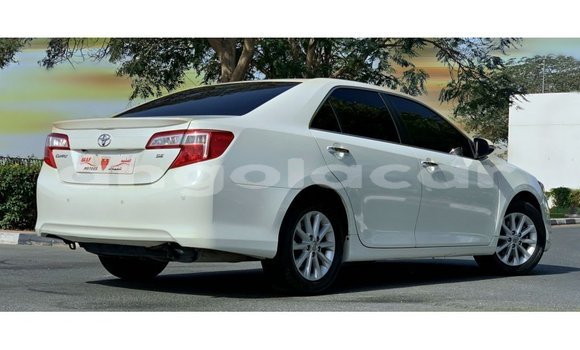 Comprar Importar Toyota Camry Branco Carro em Import - Dubai em Bengo Province Comprar Importar Toyota Camry Branco Carro em Import - Dubai em Bengo Province