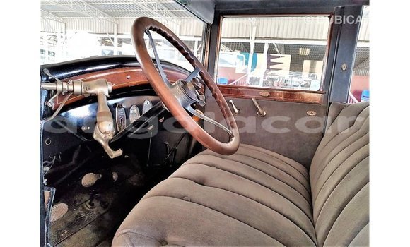 Comprar Importar Buick Electra Azul Carro em Import - Dubai em Bengo Province Comprar Importar Buick Electra Azul Carro em Import - Dubai em Bengo Province