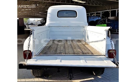 Comprar Importar Ford Club Wagon Branco Carro em Import - Dubai em Bengo Province Comprar Importar Ford Club Wagon Branco Carro em Import - Dubai em Bengo Province
