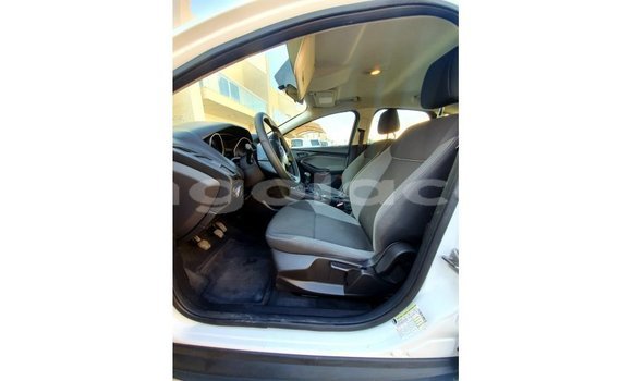Comprar Importar Ford Focus Branco Carro em Import - Dubai em Bengo Province Comprar Importar Ford Focus Branco Carro em Import - Dubai em Bengo Province