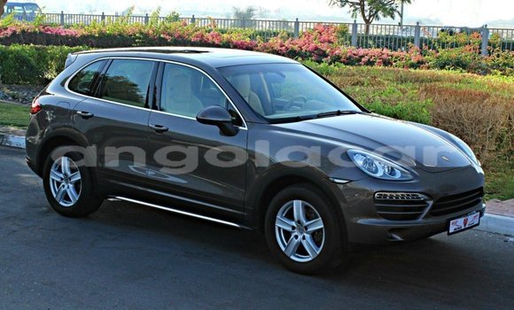 Acheter Import Voiture Porsche Cayenne Marron à Import - Dubai, Province de Bengo Acheter Import Voiture Porsche Cayenne Marron à Import - Dubai, Province de Bengo