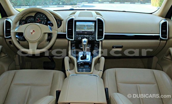 Comprar Importar Porsche Cayenne Marrom Carro em Import - Dubai em Bengo Province Comprar Importar Porsche Cayenne Marrom Carro em Import - Dubai em Bengo Province