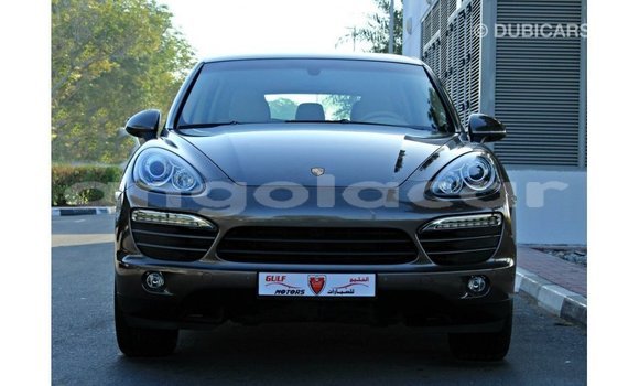 Comprar Importar Porsche Cayenne Marrom Carro em Import - Dubai em Bengo Province Comprar Importar Porsche Cayenne Marrom Carro em Import - Dubai em Bengo Province