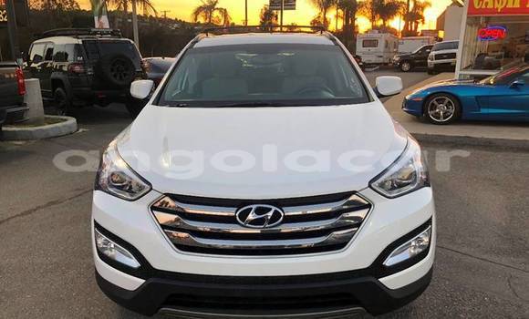 Comprar Usado Hyundai Santa Fe Vermelho Carro em Luanda em Luanda Province Comprar Usado Hyundai Santa Fe Vermelho Carro em Luanda em Luanda Province