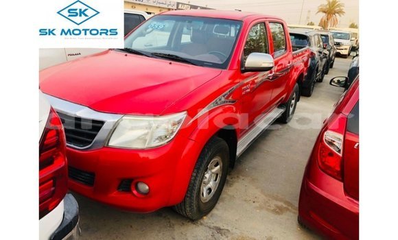 Acheter Import Voiture Toyota Hilux Rouge à Import - Dubai, Province de Bengo