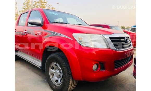 Comprar Importar Toyota Hilux Vermelho Carro em Import - Dubai em Bengo Province Comprar Importar Toyota Hilux Vermelho Carro em Import - Dubai em Bengo Province