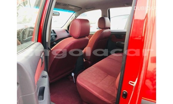 Comprar Importar Toyota Hilux Vermelho Carro em Import - Dubai em Bengo Province Comprar Importar Toyota Hilux Vermelho Carro em Import - Dubai em Bengo Province