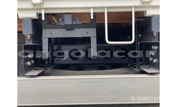 Comprar Importar Isuzu Rodeo Branco Carro em Import - Dubai em Bengo Province Comprar Importar Isuzu Rodeo Branco Carro em Import - Dubai em Bengo Province