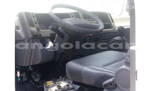 Comprar Importar Isuzu Rodeo Branco Carro em Import - Dubai em Bengo Province Comprar Importar Isuzu Rodeo Branco Carro em Import - Dubai em Bengo Province