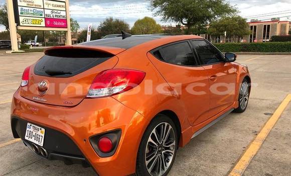 Comprar Usado Hyundai Veloster Marrom Carro em Luanda em Luanda Province Comprar Usado Hyundai Veloster Marrom Carro em Luanda em Luanda Province