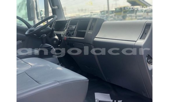 Comprar Importar Isuzu Rodeo Branco Carro em Import - Dubai em Bengo Province Comprar Importar Isuzu Rodeo Branco Carro em Import - Dubai em Bengo Province