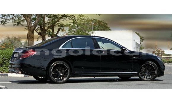 Comprar Importar Mercedes-Benz 190 Preto Carro em Import - Dubai em Bengo Province Comprar Importar Mercedes-Benz 190 Preto Carro em Import - Dubai em Bengo Province