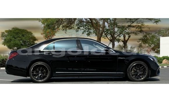 Comprar Importar Mercedes-Benz 190 Preto Carro em Import - Dubai em Bengo Province Comprar Importar Mercedes-Benz 190 Preto Carro em Import - Dubai em Bengo Province