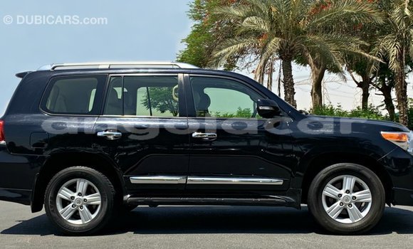 Comprar Importar Toyota Land Cruiser Preto Carro em Import - Dubai em Bengo Province Comprar Importar Toyota Land Cruiser Preto Carro em Import - Dubai em Bengo Province