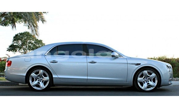 Comprar Importar Bentley Flying Spur Outro Carro em Import - Dubai em Bengo Province Comprar Importar Bentley Flying Spur Outro Carro em Import - Dubai em Bengo Province