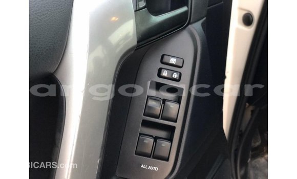 Acheter Import Voiture Toyota Prado Blanc à Import - Dubai, Province de Bengo Acheter Import Voiture Toyota Prado Blanc à Import - Dubai, Province de Bengo
