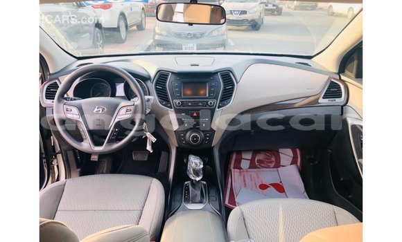 Comprar Importar Hyundai Santa Fe Outro Carro em Import - Dubai em Bengo Province Comprar Importar Hyundai Santa Fe Outro Carro em Import - Dubai em Bengo Province