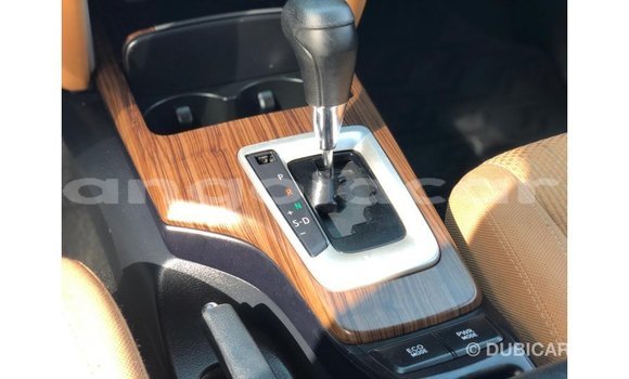 Acheter Import Voiture Toyota Fortuner Blanc à Import - Dubai, Province de Bengo Acheter Import Voiture Toyota Fortuner Blanc à Import - Dubai, Province de Bengo