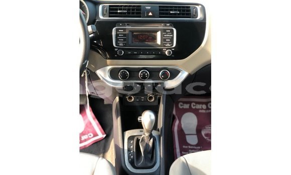 Comprar Importar Kia Carens Outro Carro em Import - Dubai em Bengo Province Comprar Importar Kia Carens Outro Carro em Import - Dubai em Bengo Province