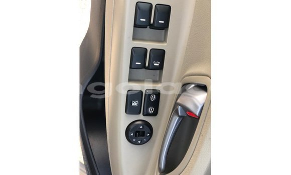 Comprar Importar Kia Carens Outro Carro em Import - Dubai em Bengo Province Comprar Importar Kia Carens Outro Carro em Import - Dubai em Bengo Province