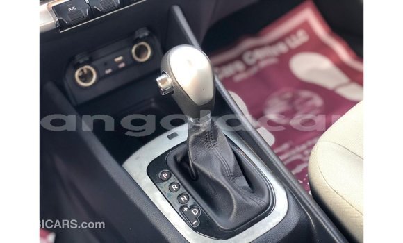 Comprar Importar Kia Carens Outro Carro em Import - Dubai em Bengo Province Comprar Importar Kia Carens Outro Carro em Import - Dubai em Bengo Province