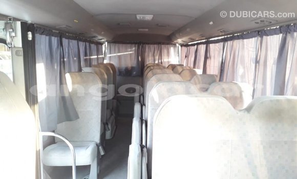 Comprar Importar Toyota Coaster Branco Carro em Import - Dubai em Bengo Province Comprar Importar Toyota Coaster Branco Carro em Import - Dubai em Bengo Province