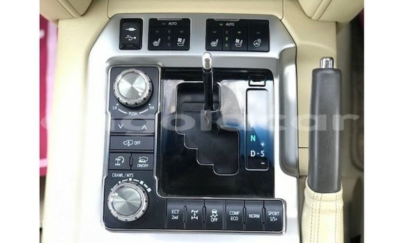 Comprar Importar Toyota Land Cruiser Branco Carro em Import - Dubai em Bengo Province Comprar Importar Toyota Land Cruiser Branco Carro em Import - Dubai em Bengo Province