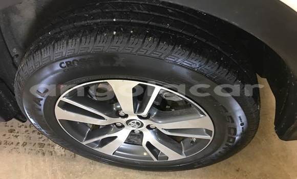 Comprar Usado Toyota RAV4 Vermelho Carro em Luanda em Luanda Province Comprar Usado Toyota RAV4 Vermelho Carro em Luanda em Luanda Province
