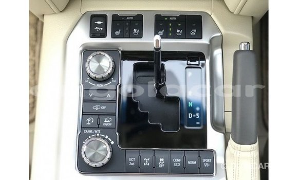 Comprar Importar Toyota Land Cruiser Branco Carro em Import - Dubai em Bengo Province Comprar Importar Toyota Land Cruiser Branco Carro em Import - Dubai em Bengo Province