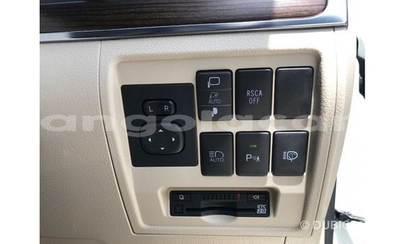 Comprar Importar Toyota Land Cruiser Branco Carro em Import - Dubai em Bengo Province Comprar Importar Toyota Land Cruiser Branco Carro em Import - Dubai em Bengo Province