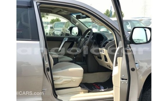 Comprar Importar Toyota Prado Marrom Carro em Import - Dubai em Bengo Province Comprar Importar Toyota Prado Marrom Carro em Import - Dubai em Bengo Province