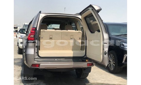 Comprar Importar Toyota Prado Marrom Carro em Import - Dubai em Bengo Province Comprar Importar Toyota Prado Marrom Carro em Import - Dubai em Bengo Province
