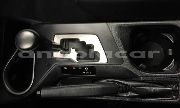 Comprar Usado Toyota RAV4 Vermelho Carro em Luanda em Luanda Province Comprar Usado Toyota RAV4 Vermelho Carro em Luanda em Luanda Province