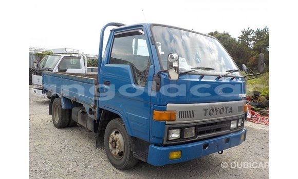 Comprar Importar Toyota Dyna Azul Carro em Import - Dubai em Bengo Province Comprar Importar Toyota Dyna Azul Carro em Import - Dubai em Bengo Province
