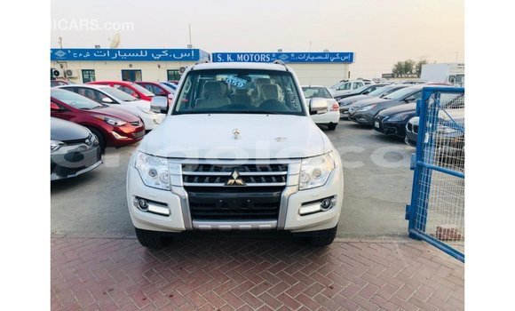 Comprar Importar Mitsubishi Pajero Branco Carro em Import - Dubai em Bengo Province Comprar Importar Mitsubishi Pajero Branco Carro em Import - Dubai em Bengo Province