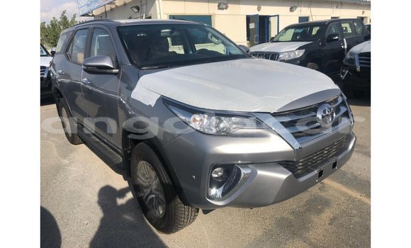 Acheter Import Voiture Toyota Fortuner Autre à Import - Dubai, Province de Bengo Acheter Import Voiture Toyota Fortuner Autre à Import - Dubai, Province de Bengo