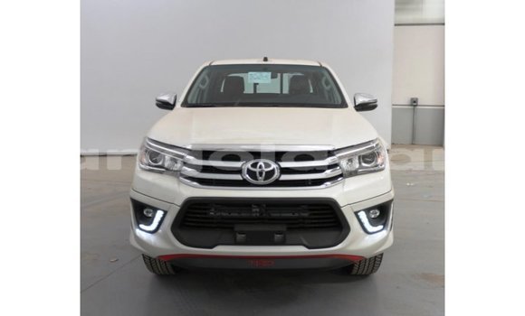 Buy Import Toyota Hilux White Car in Import - Dubai in Bengo Province Buy Import Toyota Hilux White Car in Import - Dubai in Bengo Province